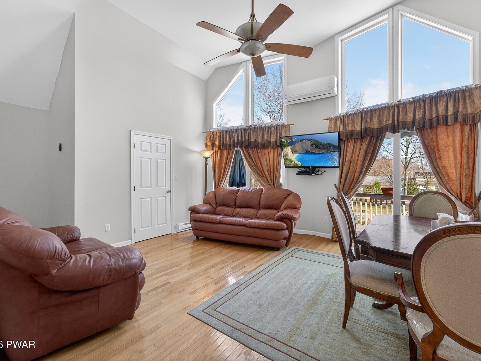 155 Skyview Rd Dingmans Ferry, PA 18328 - Thumbnail 4