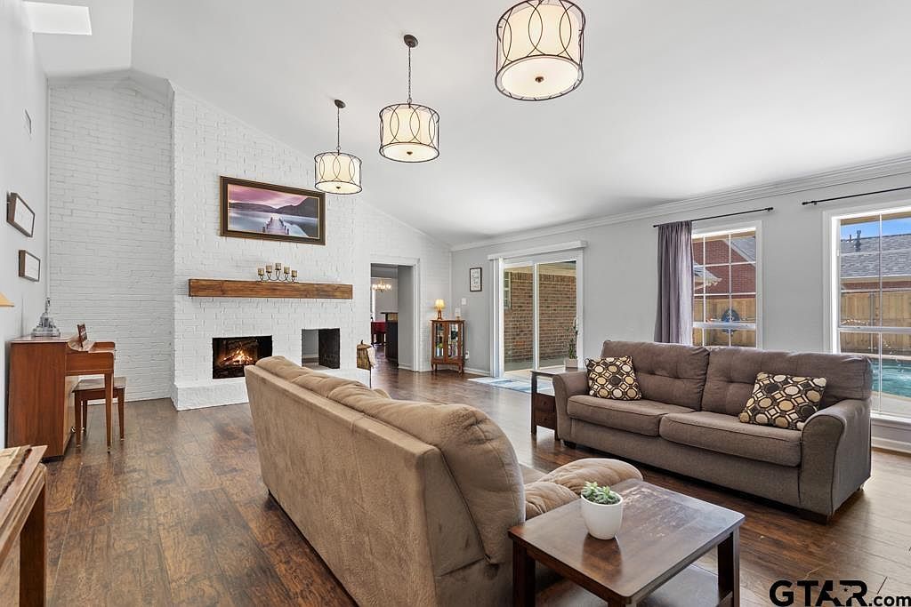 3235 Curtis Dr Tyler, TX 75701 - Thumbnail 4