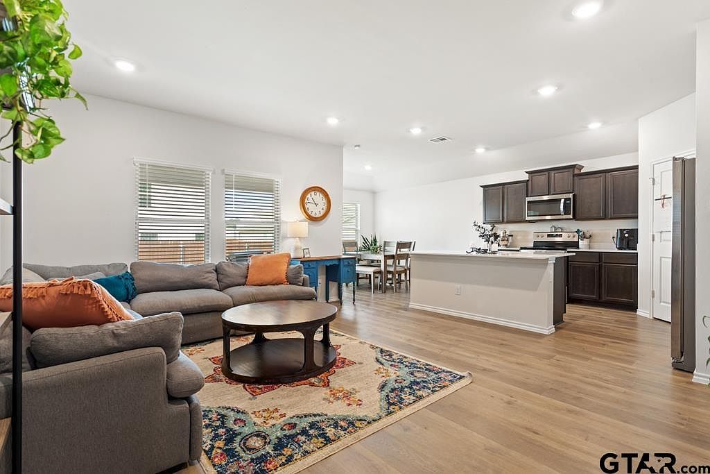 1101 River Oaks Ln Chandler, TX 75758 - Thumbnail 4