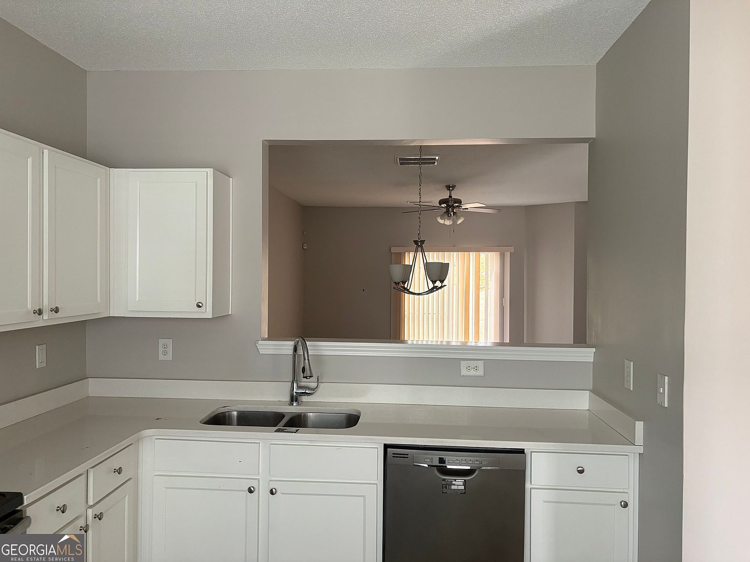 2325 Bigwood Trl Atlanta, GA 30349 - Thumbnail 4