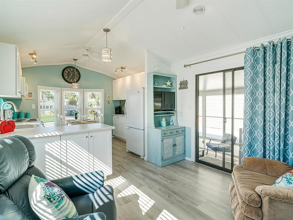 226 Lancer Dr Nokomis, FL 34275 - Thumbnail 4