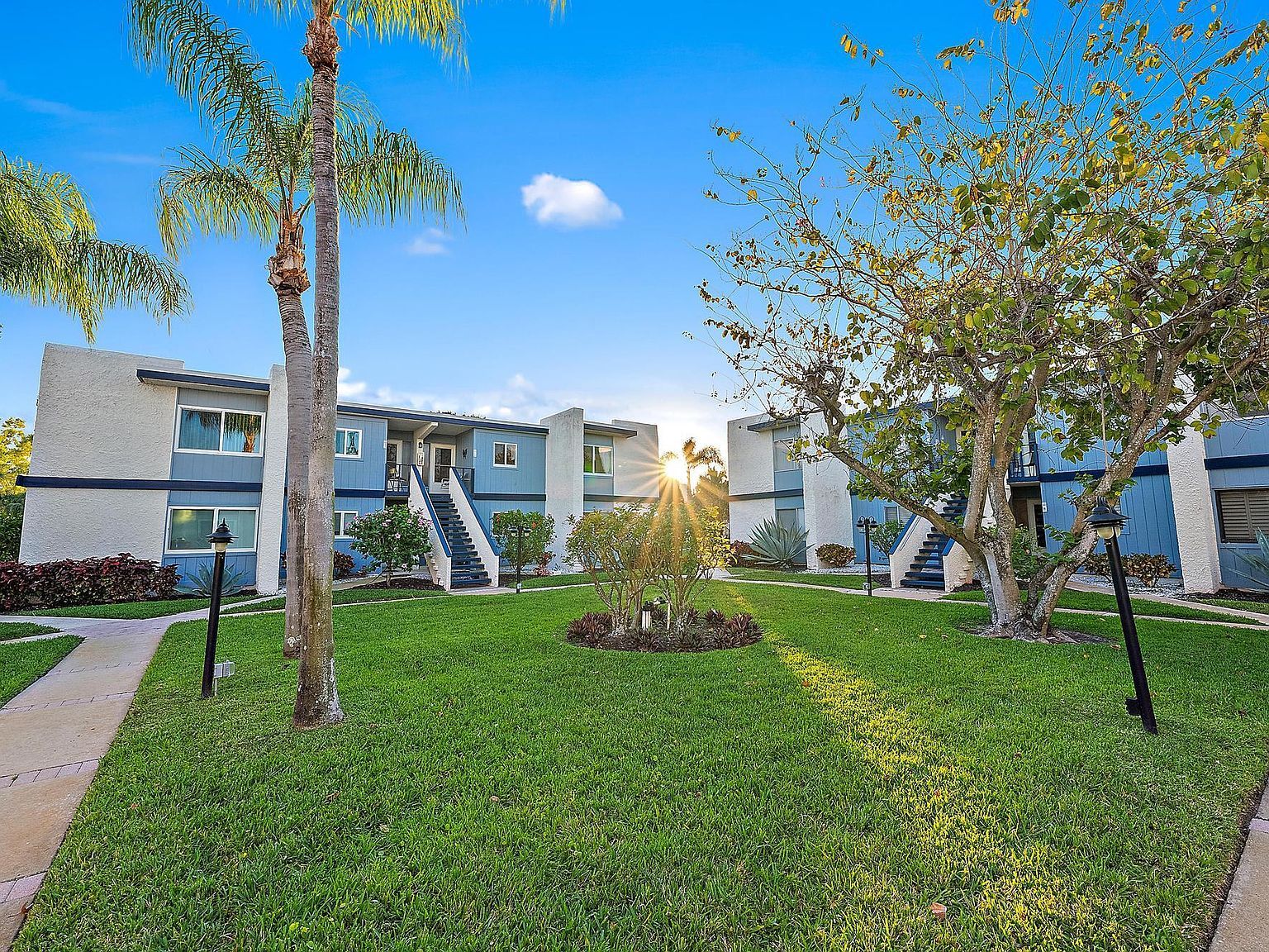 1561 NE 12th Ter APT C14 Jensen Beach, FL 34957 - Thumbnail 4