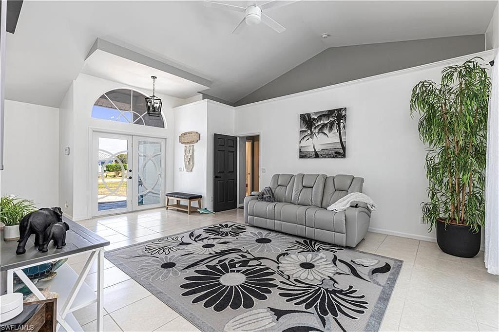 18259 Royal Hammock Blvd Naples, FL 34114 - Thumbnail 4