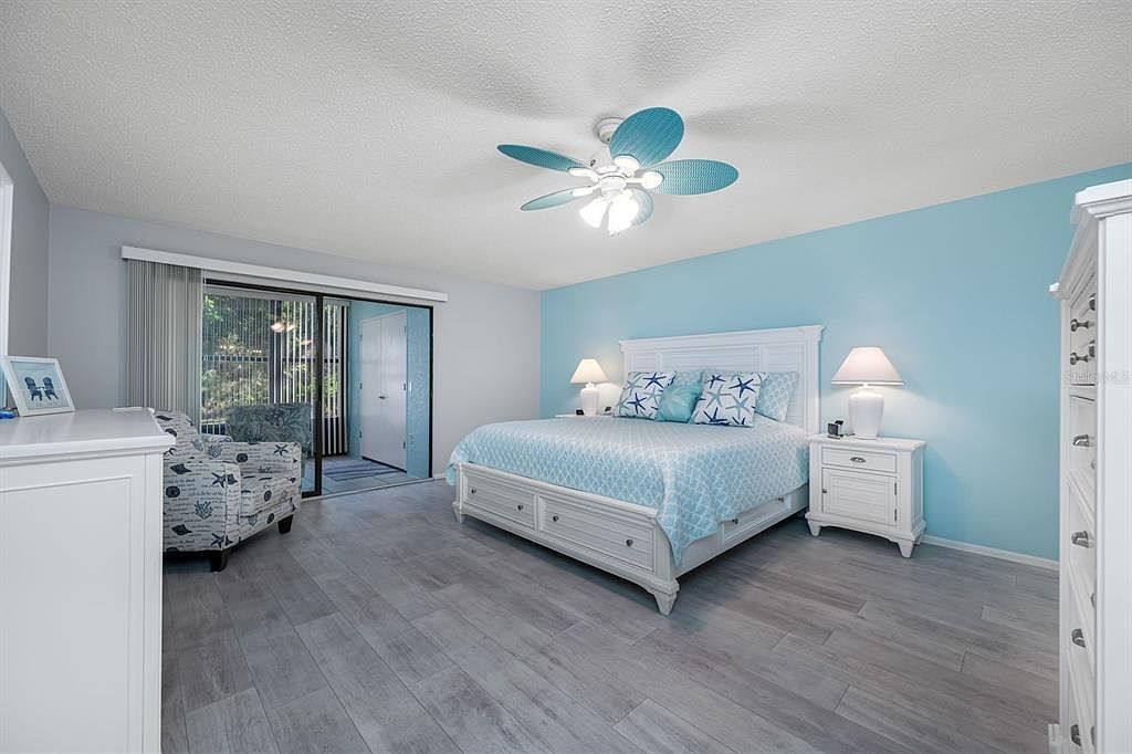 703 Oakview Dr #703 Bradenton, FL 34210 - Thumbnail 4