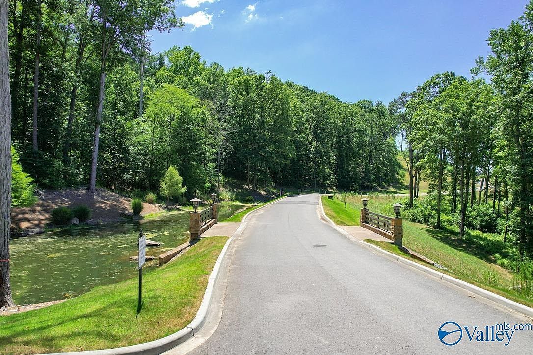 83 Boathouse Dr Guntersville, AL 35976 - Thumbnail 4