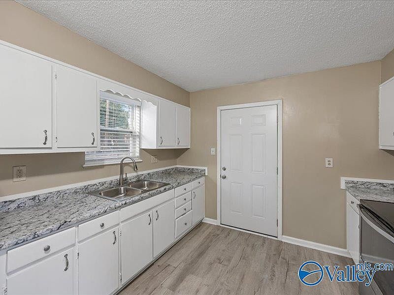 3504 Penny St SW Huntsville, AL 35805 - Thumbnail 4