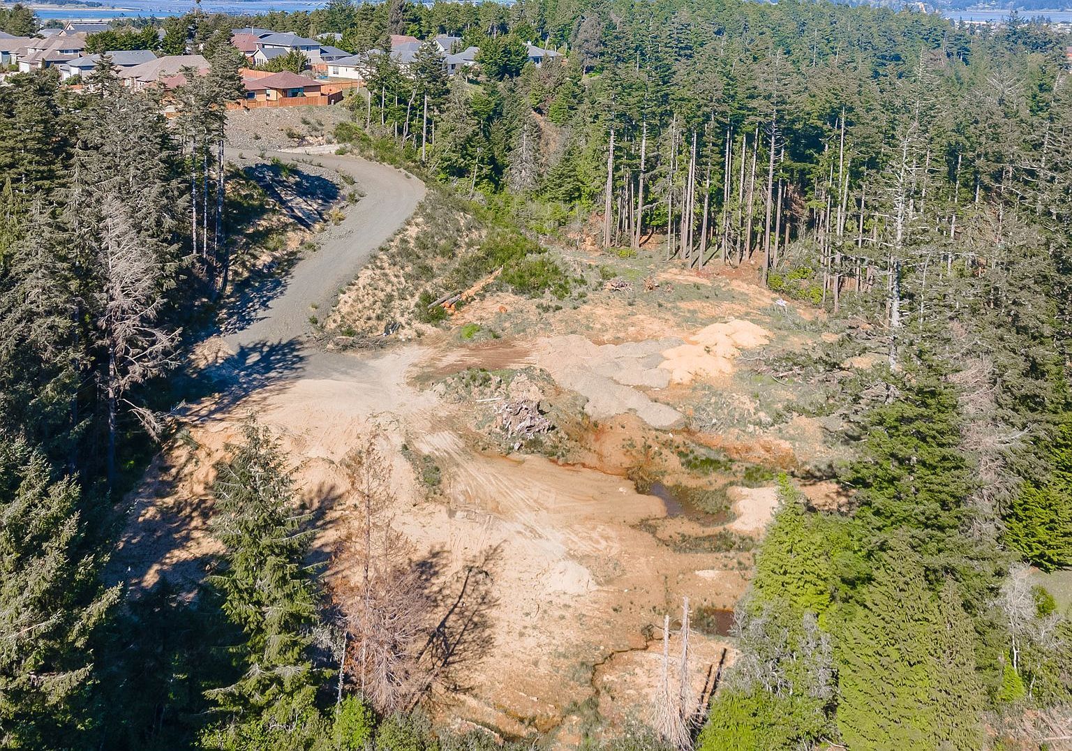 2215 Garfield St North Bend, OR 97459 - Thumbnail 4