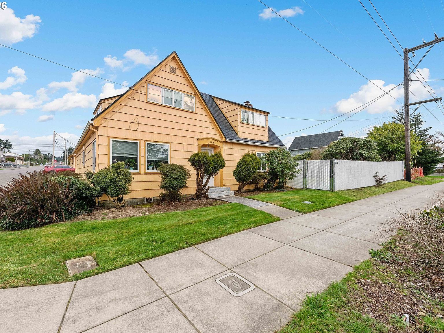 303 S Empire Blvd Coos Bay, OR 97420 - Thumbnail 4