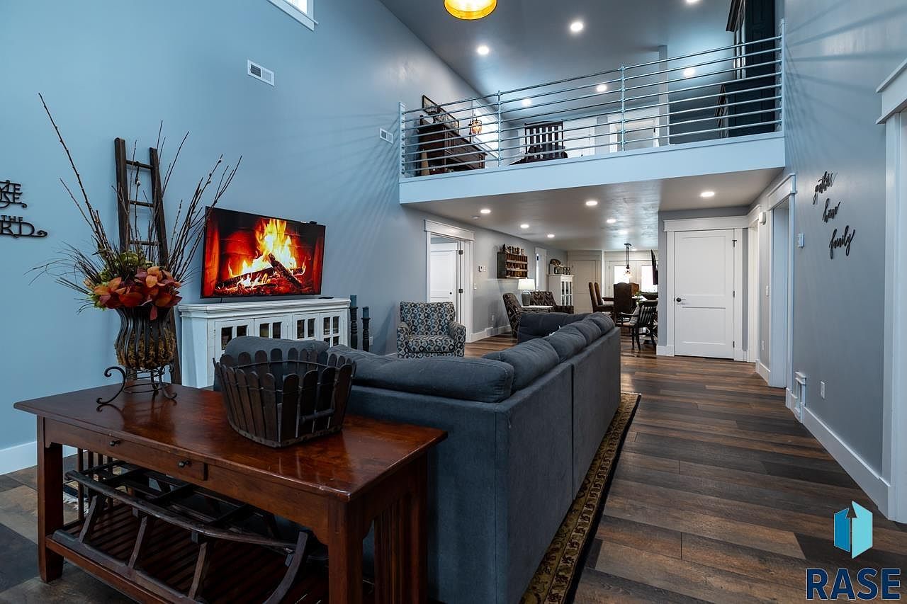 898 60th Ave Beaver Creek, MN 56116 - Thumbnail 4