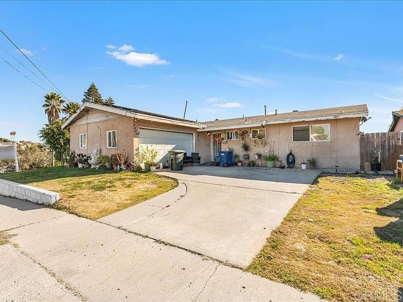 2049 Madera St Lemon Grove, CA 91945 - Thumbnail 4
