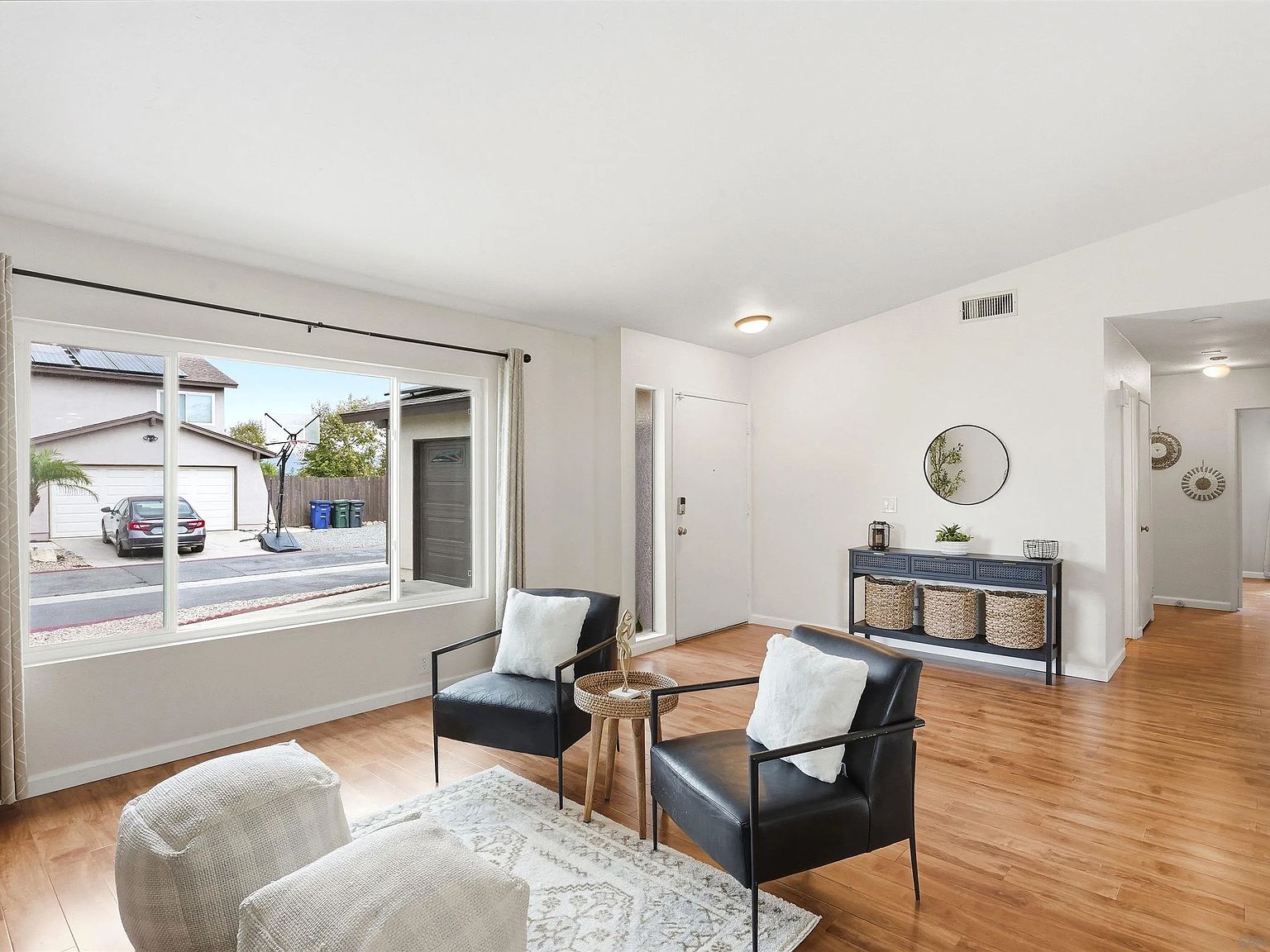 2304 Meadowridge Pl Spring Valley, CA 91977 - Thumbnail 4