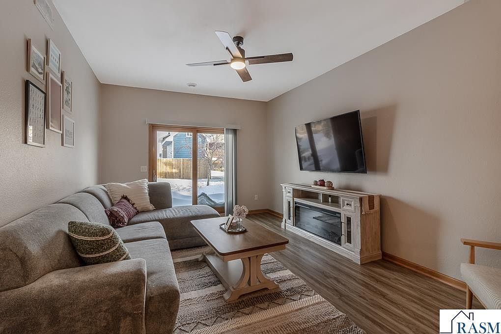 2056 Pratt Cir Saint Peter, MN 56082 - Thumbnail 4