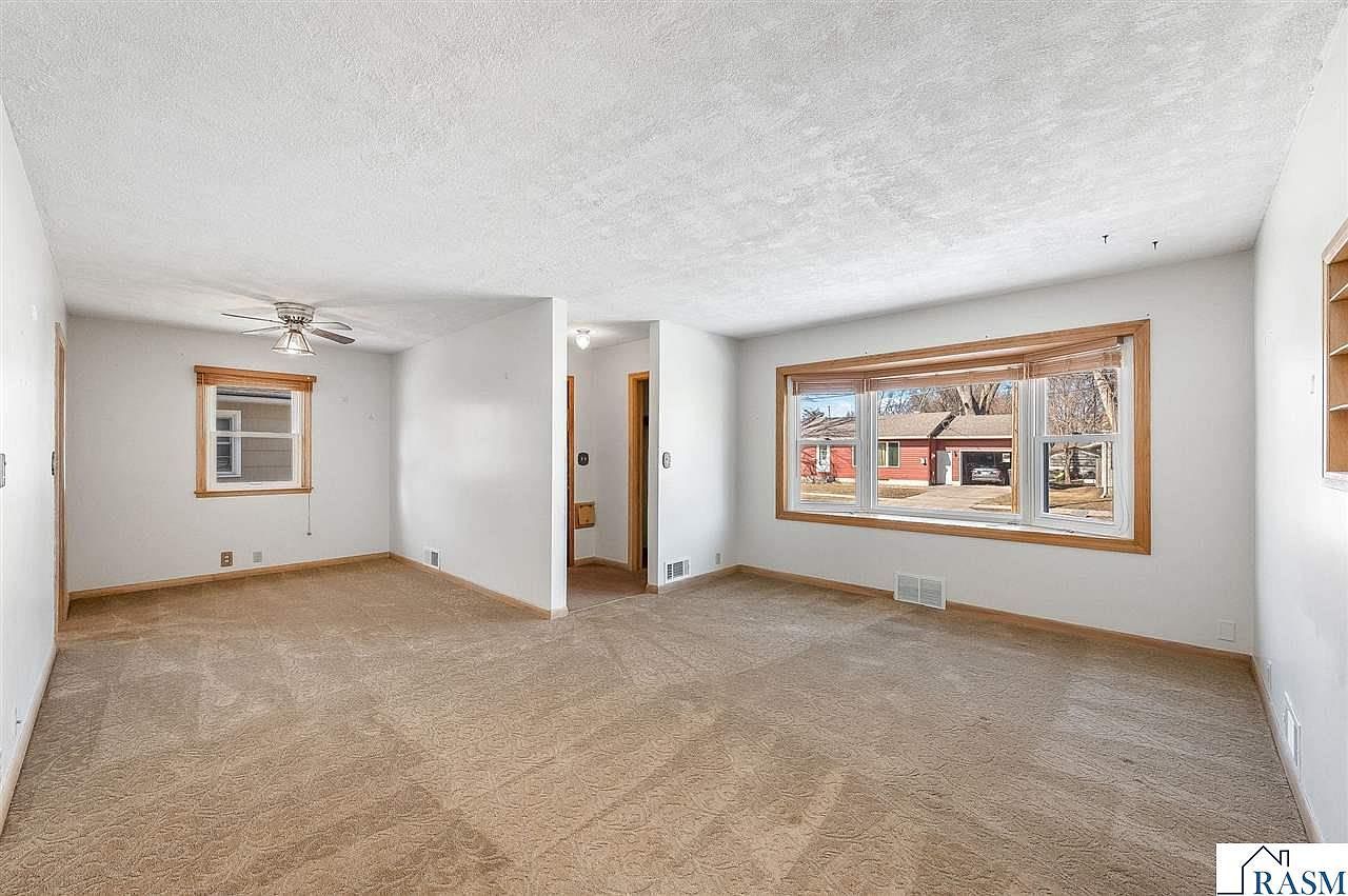 511 Harrison Ave North Mankato, MN 56003 - Thumbnail 4