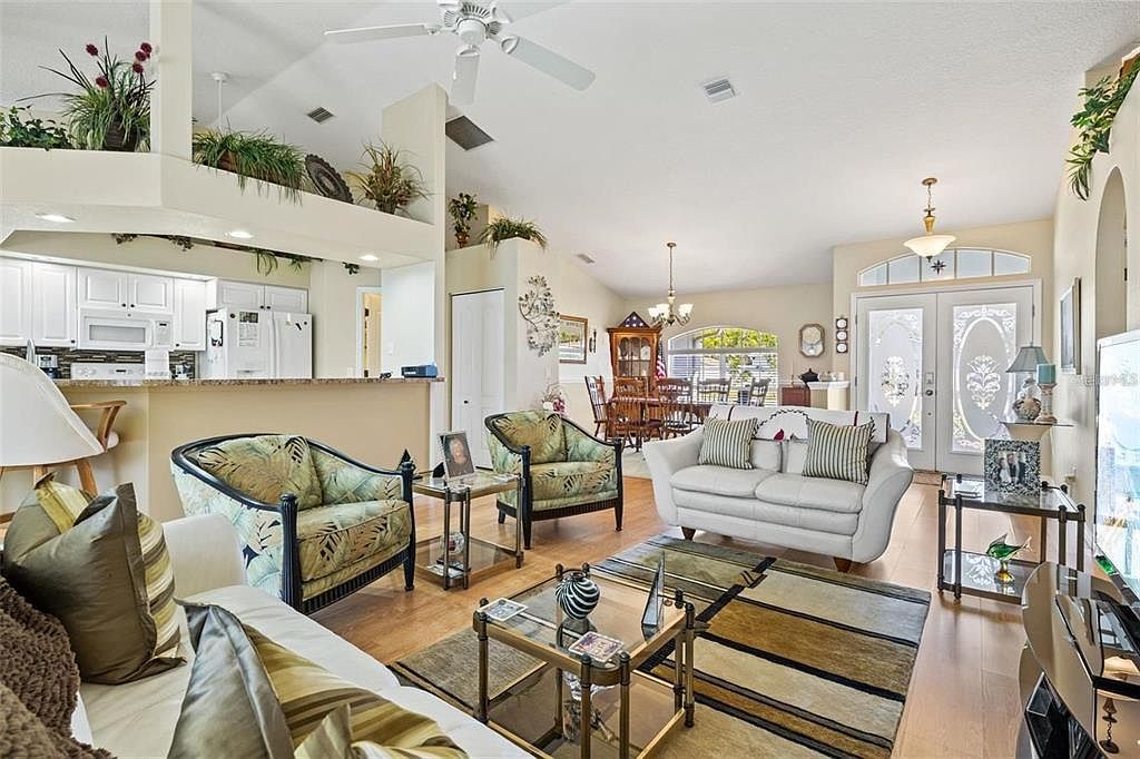 830 Poinciana Rd Venice, FL 34293 - Thumbnail 4