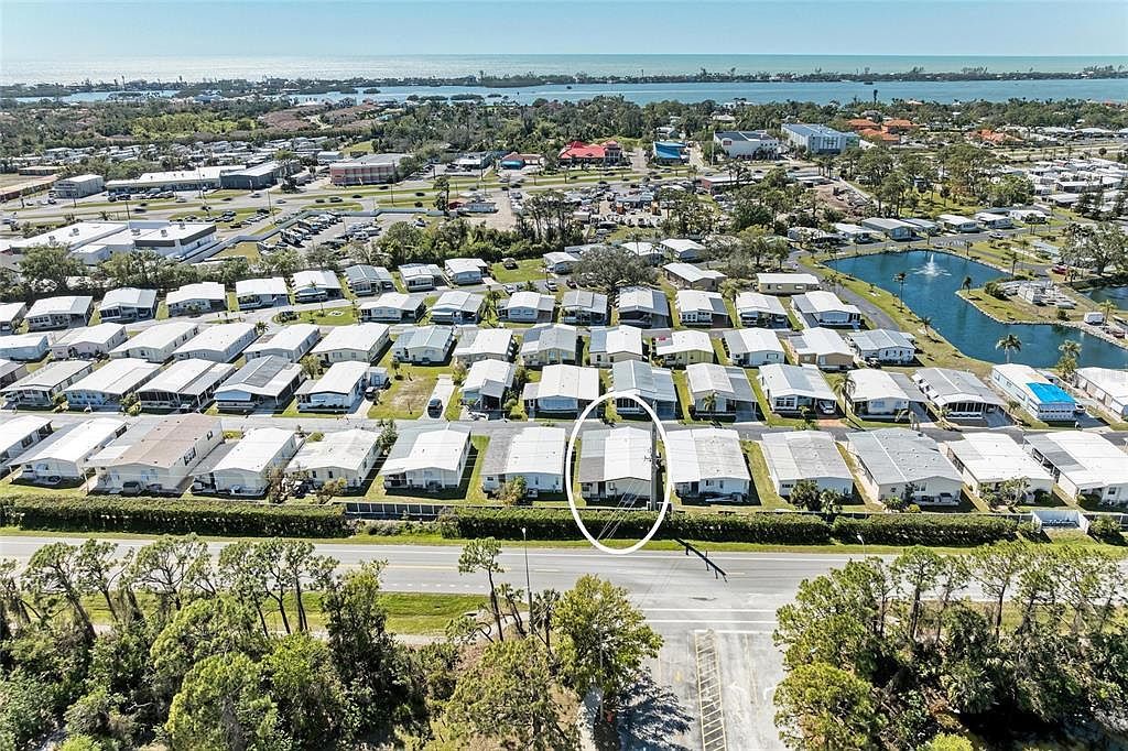 216 Palm Air Dr Osprey, FL 34229 - Thumbnail 4