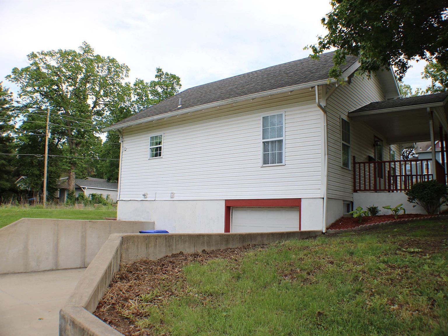 2504 SW Central Park Ave Topeka, KS 66611 - Thumbnail 4