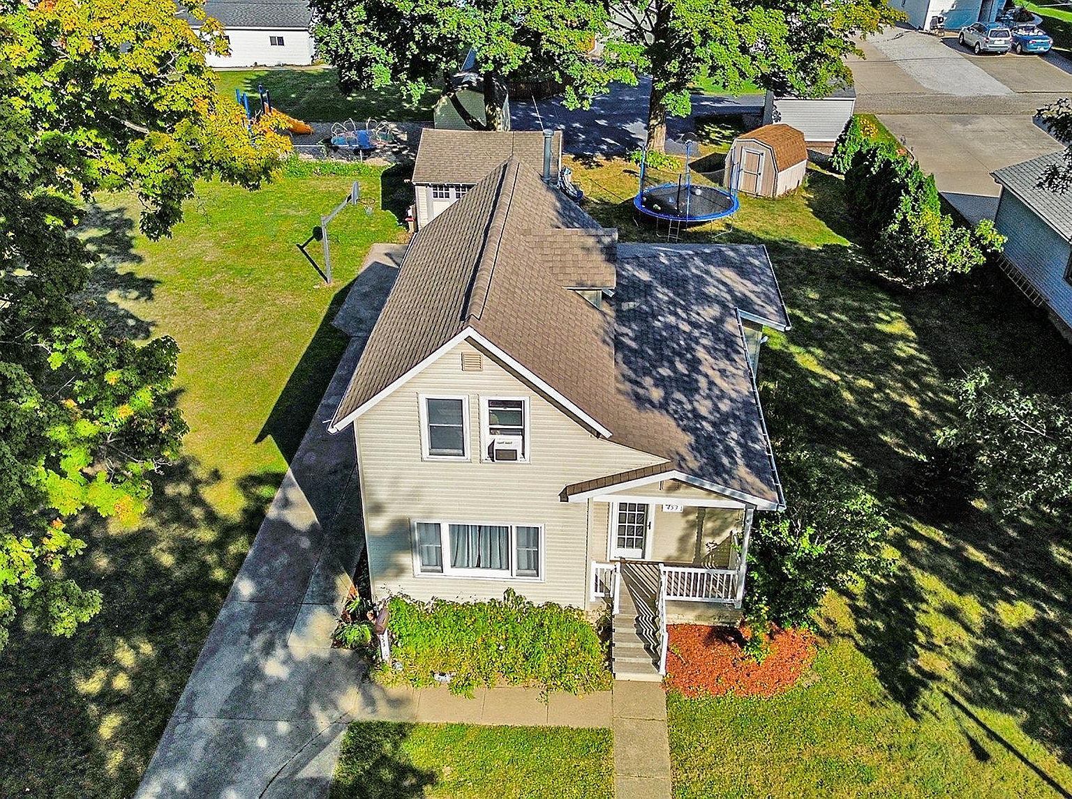 453 N Clark St Nappanee, IN 46550 - Thumbnail 4