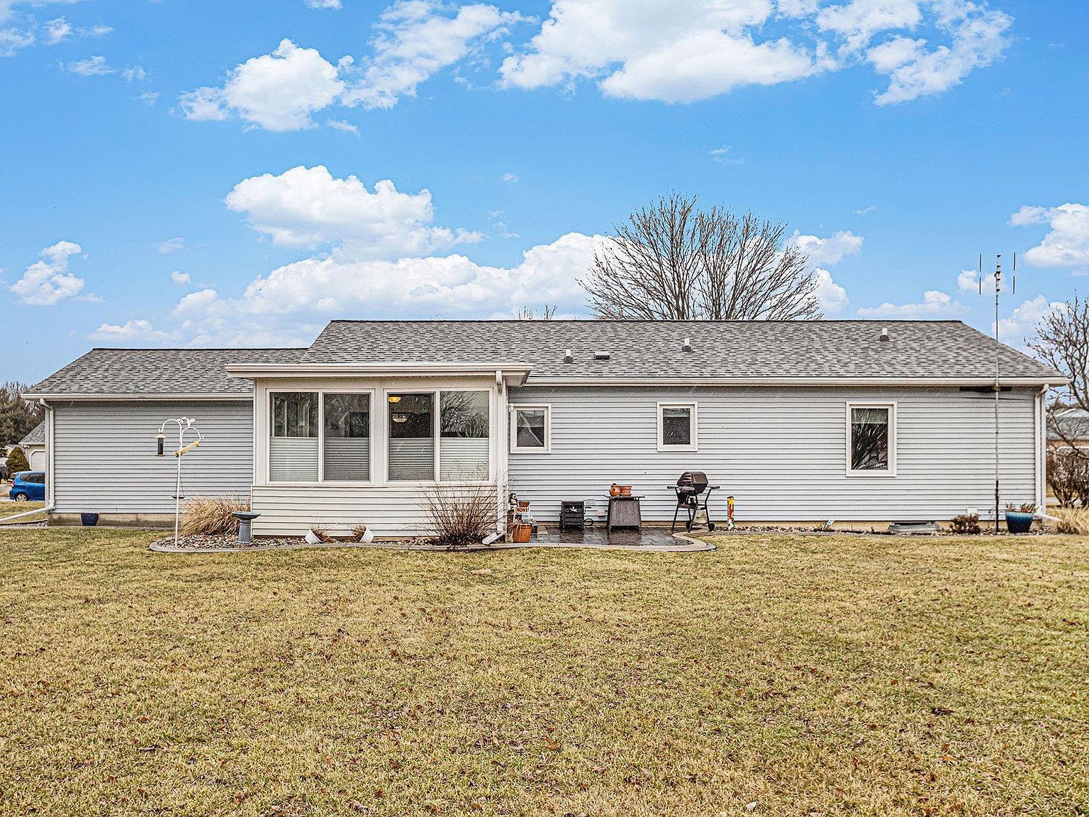 1401 Sweet Clover Dr Goshen, IN 46526 - Thumbnail 4