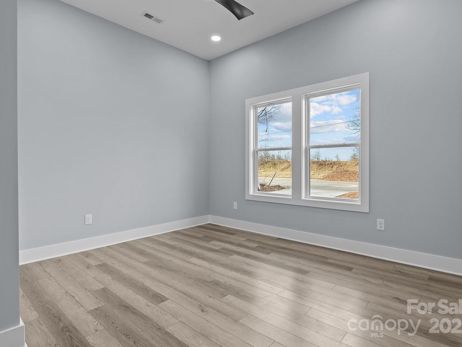 913 Wilson W Lee Blvd Statesville, NC 28677 - Thumbnail 4