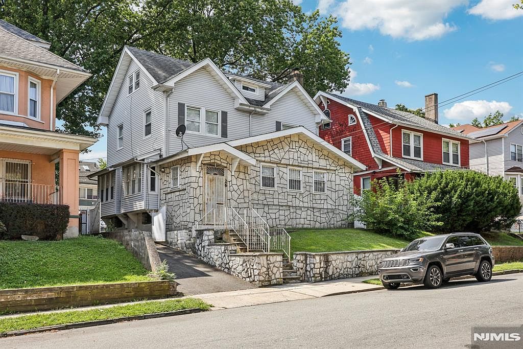 28 Scheerer Ave Newark, NJ 07112 - Thumbnail 4