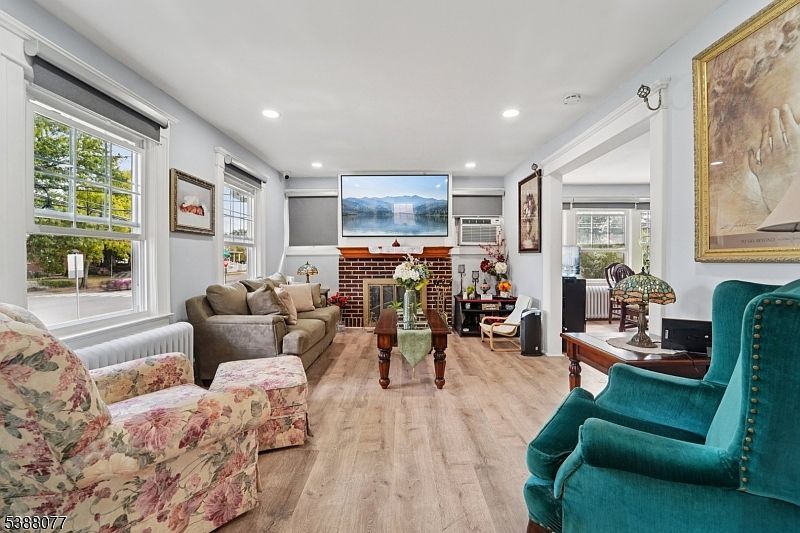 292 Montclair Ave Newark, NJ 07104 - Thumbnail 4