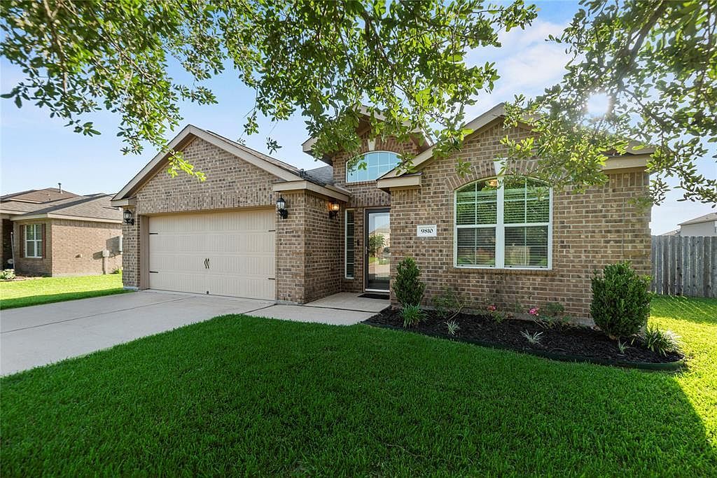 9810 Garnet Falls Dr Rosharon, TX 77583 - Thumbnail 4