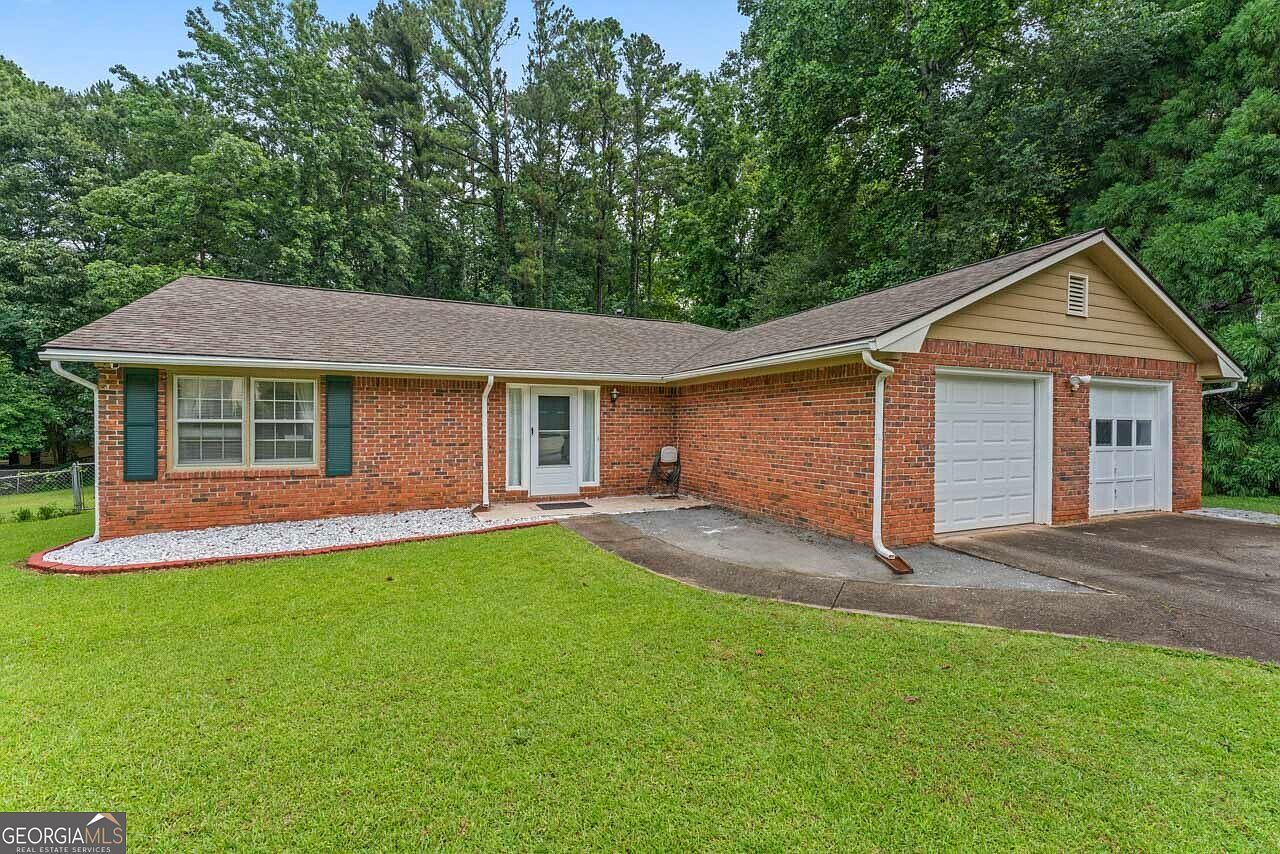 1738 Sherry Ln Jonesboro, GA 30236 - Thumbnail 4