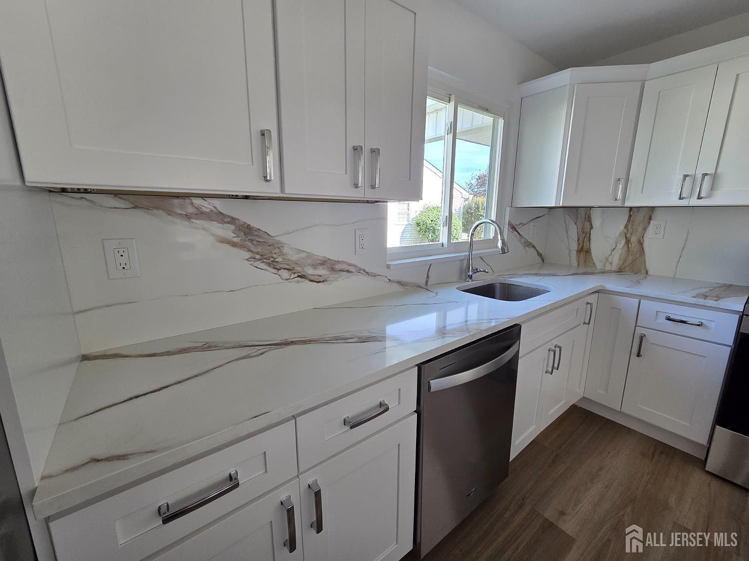 93 Mansfield Ave Manchester, NJ 08759 - Thumbnail 4