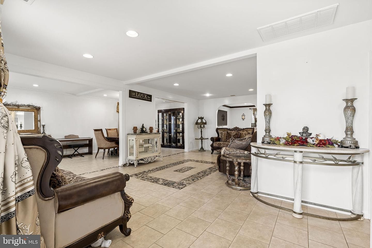 608 E Pine St Trevose, PA 19053 - Thumbnail 4