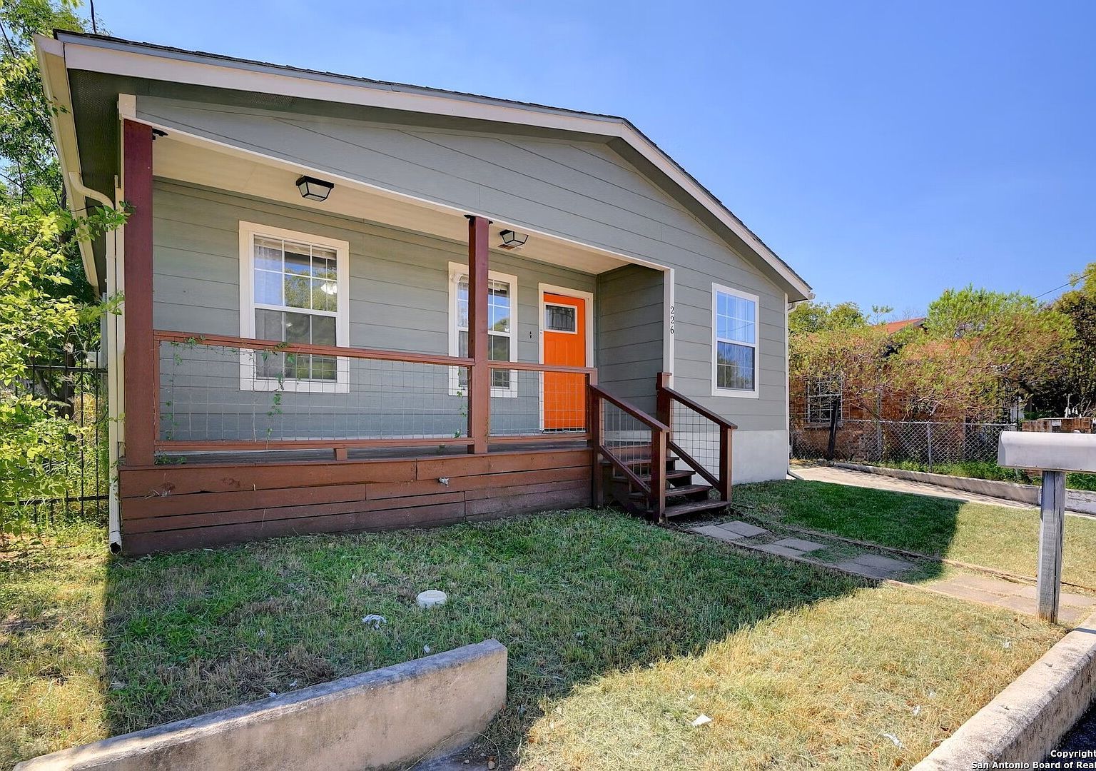 226 Bee St San Antonio, TX 78208 - Thumbnail 4