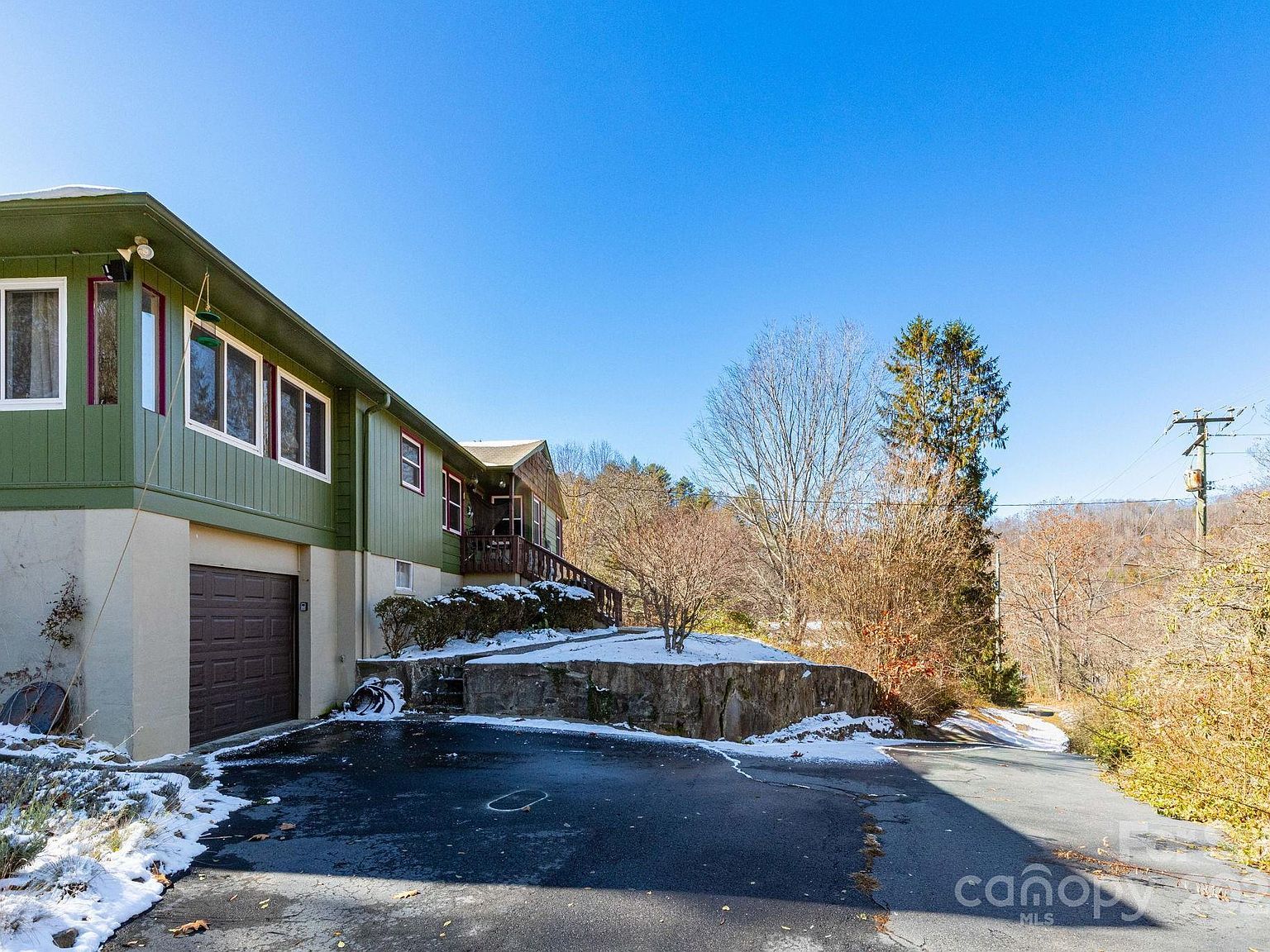 1115 Bee Tree Rd Swannanoa, NC 28778 - Thumbnail 4