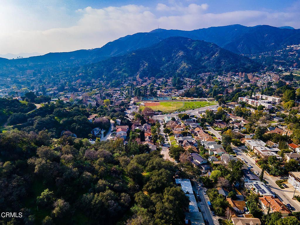 3 Vista Del Verde Dr Glendale, CA 91208 - Thumbnail 4