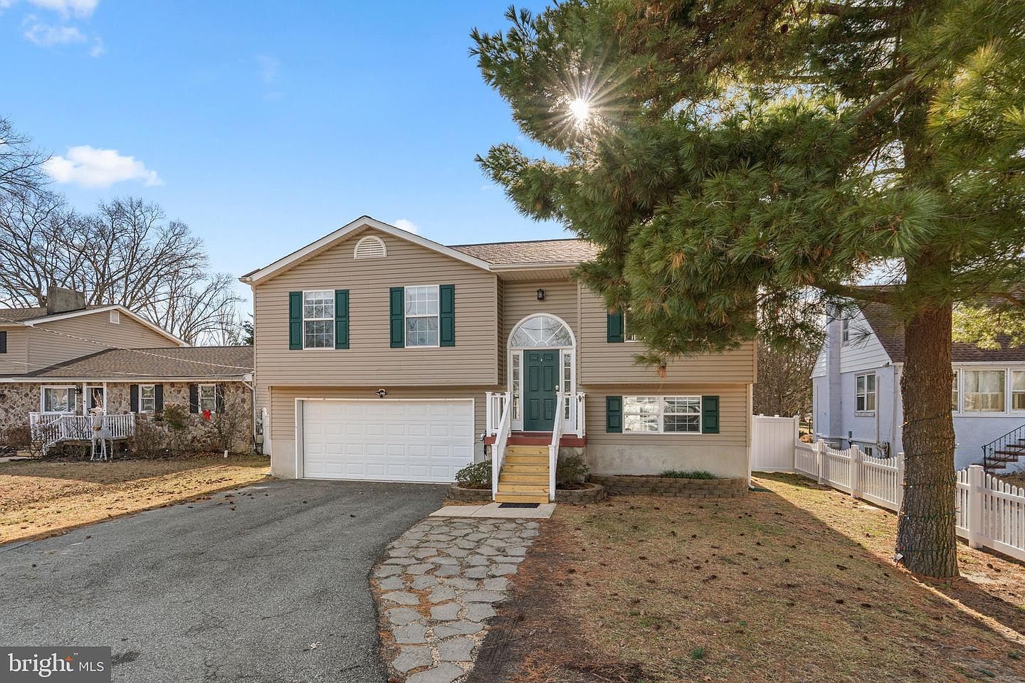 1821 Division Rd Pasadena, MD 21122 - Thumbnail 4