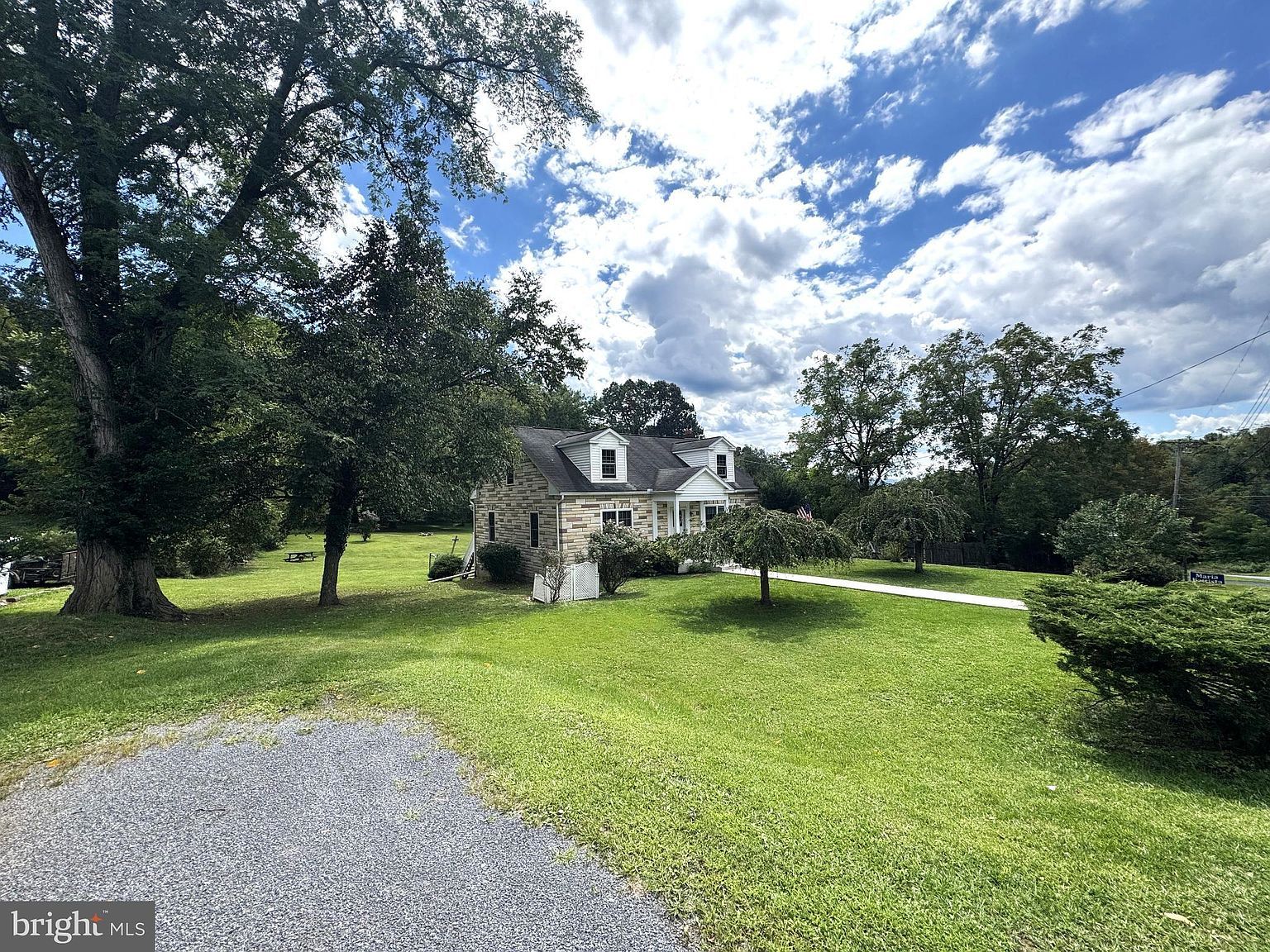 363 N Walnut St Lewistown, PA 17044 - Thumbnail 4