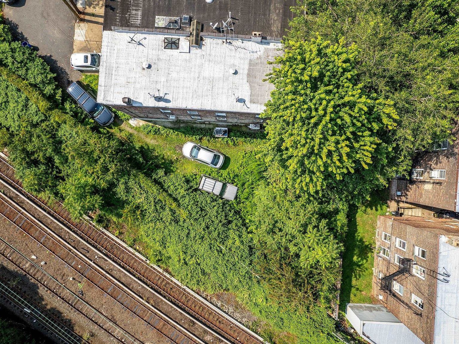 21 Bryan Pl Jersey City, NJ 07306 - Thumbnail 4