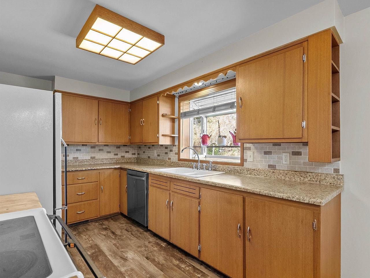 944 Fond Du Lac Ave Sheboygan Falls, WI 53085 - Thumbnail 4