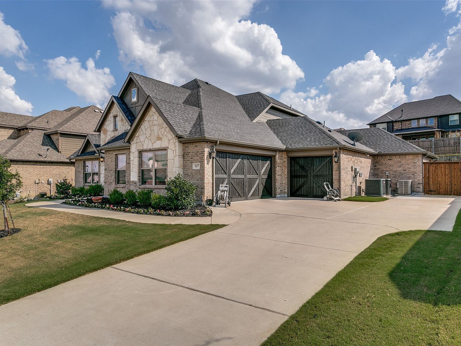 117 Saint Elias Dr Burleson, TX 76028 - Thumbnail 4