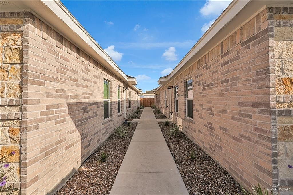 2605 E Israel Ave Mission, TX 78573 - Thumbnail 4