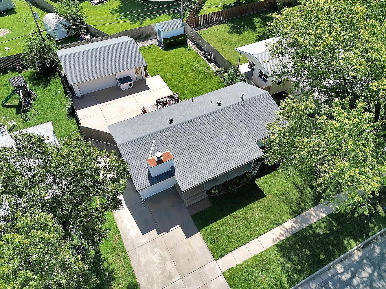 2460 S Bennett Ave Wichita, KS 67217 - Thumbnail 4