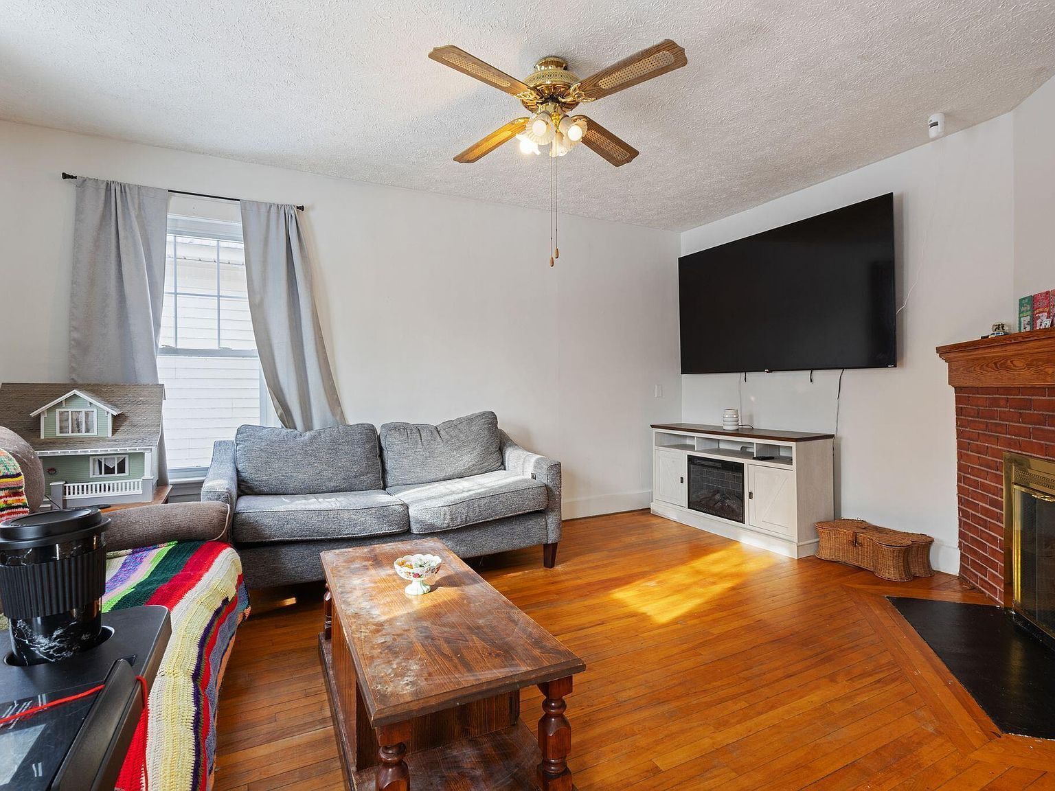 79 Pioneer St West Paris, ME 04289 - Thumbnail 4