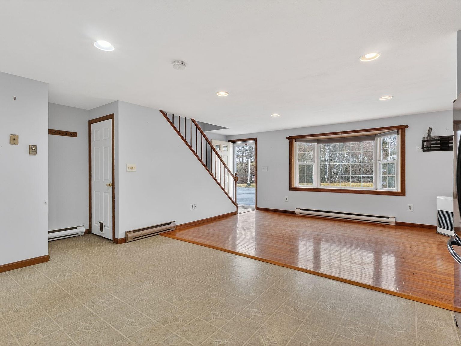 91 Western Ave APT 3 Biddeford, ME 04005 - Thumbnail 4