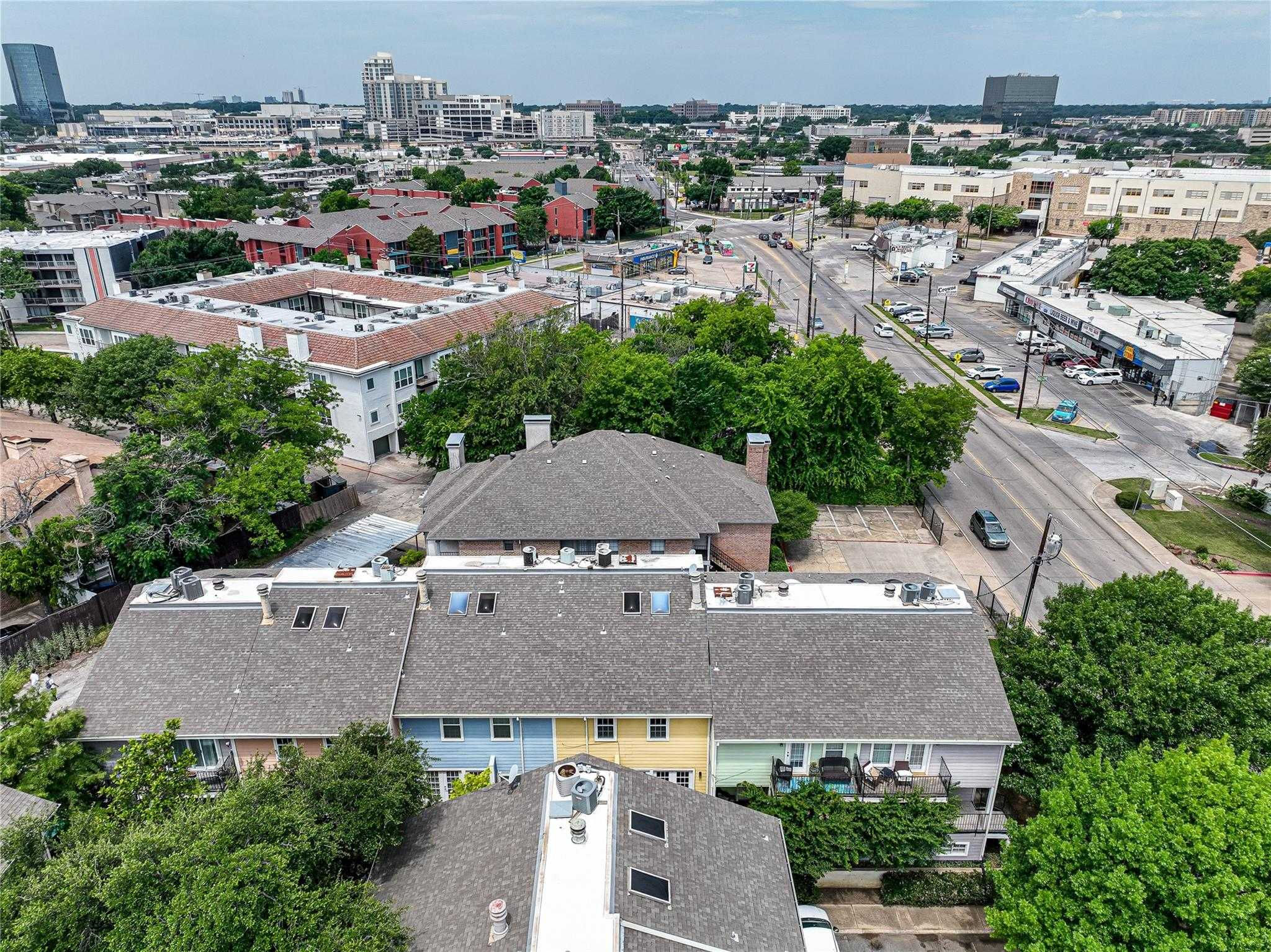 8522 Park Lane #18, Dallas, TX, USA, 75231 - Thumbnail 3