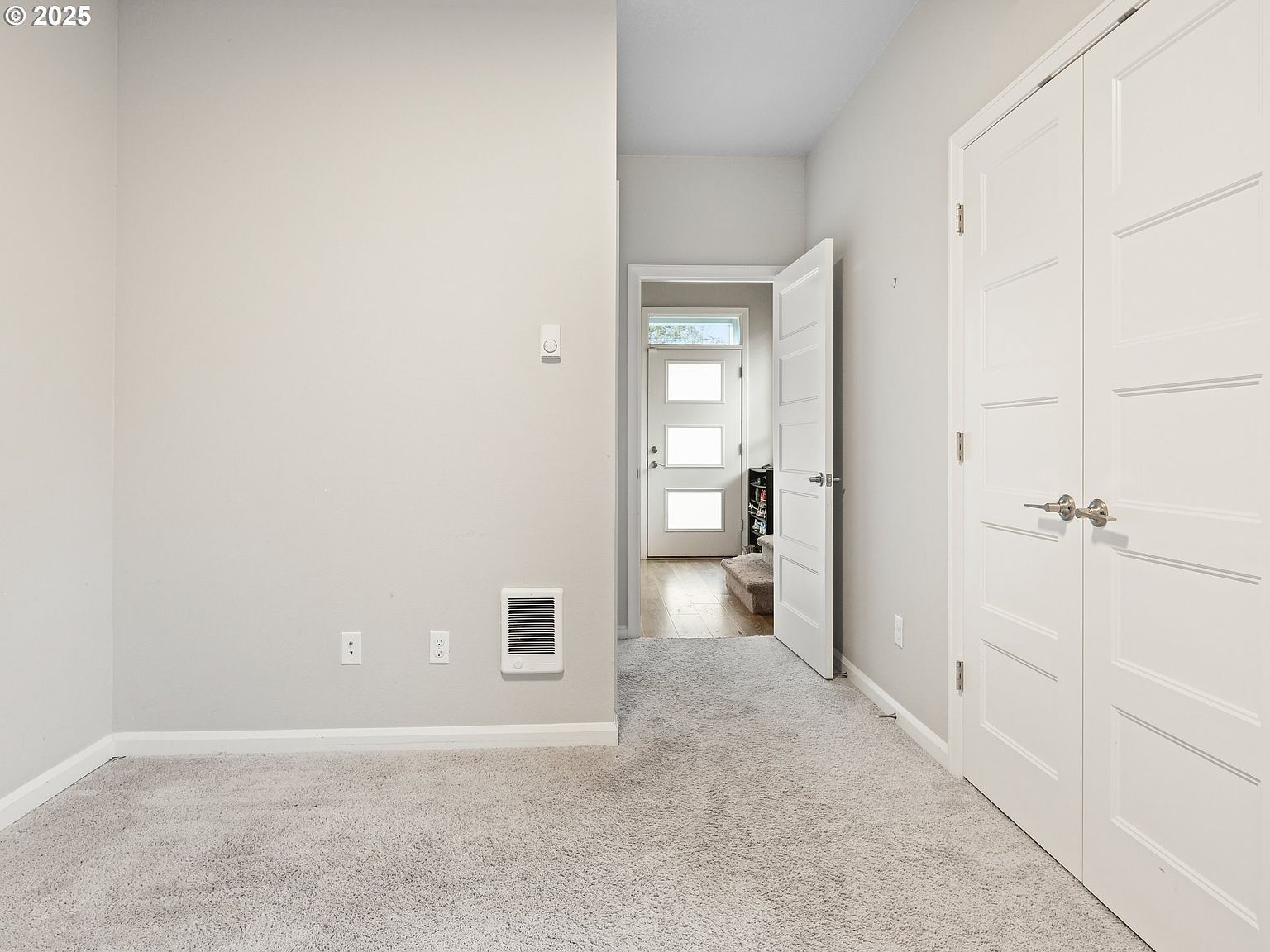 6096 SE Woodstock Blvd Portland, OR 97206 - Thumbnail 4