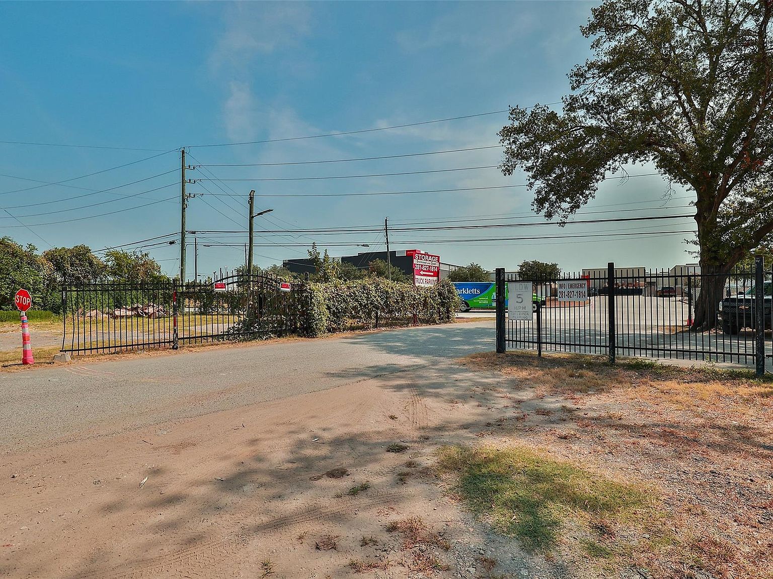 11615 Cutten Rd Houston, TX 77066 - Thumbnail 4