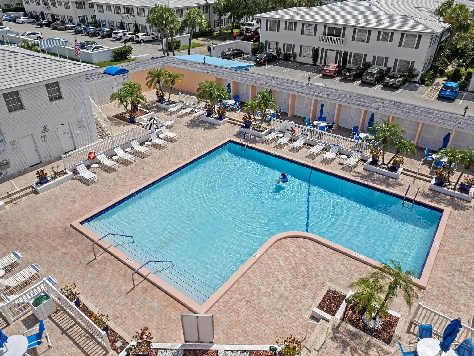 2221 NE 68th St APT 922 Fort Lauderdale, FL 33308 - Thumbnail 4