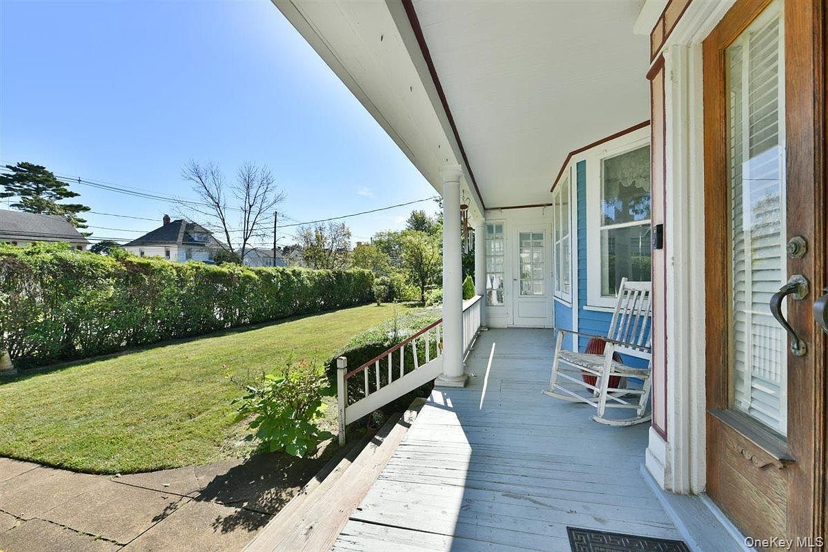 101 Wallace St Freeport, NY 11520 - Thumbnail 4