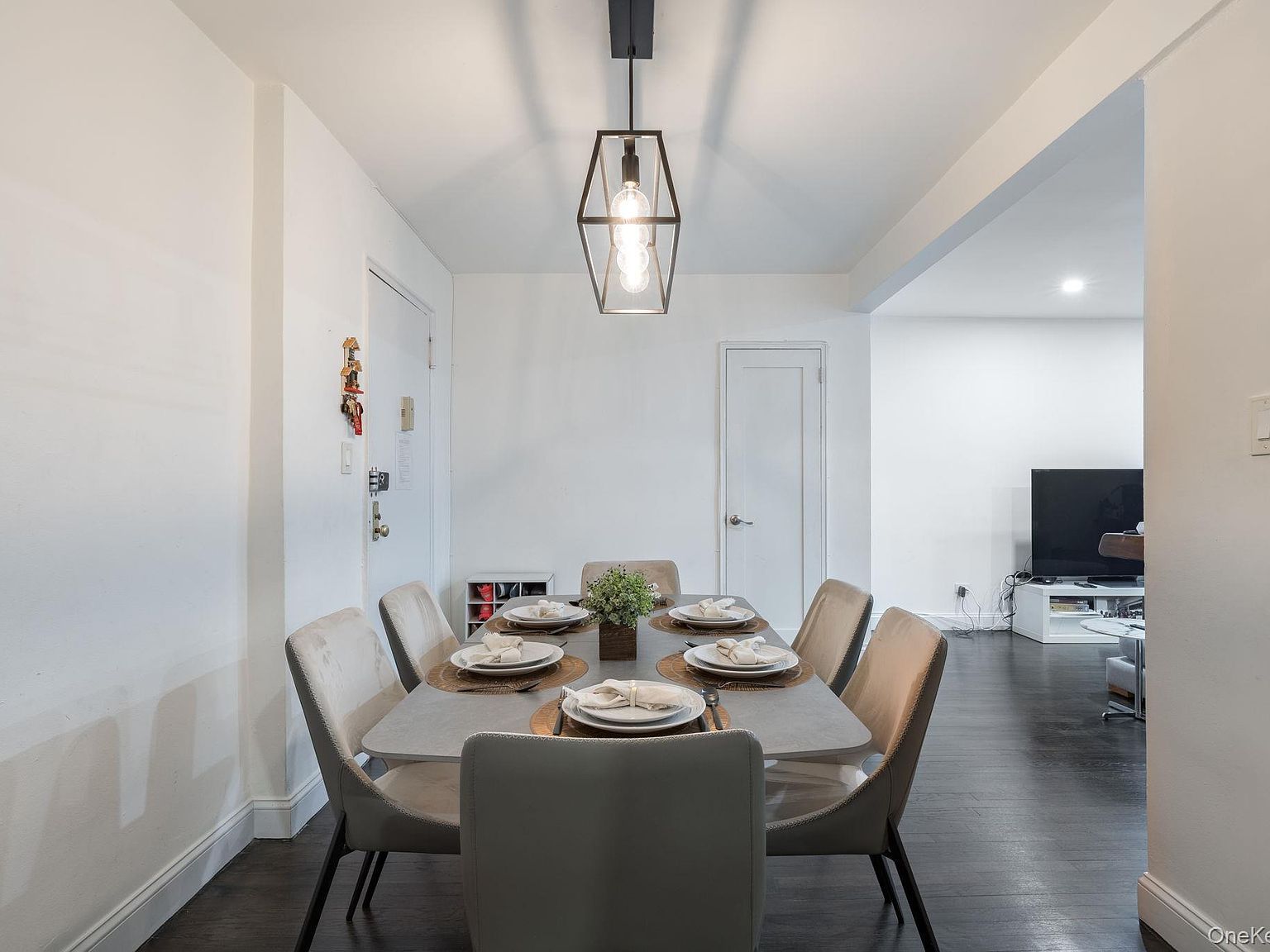 84-01 Main St #527 Jamaica, NY 11435 - Thumbnail 4