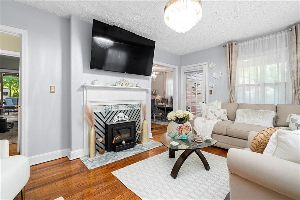 1776 Fairway Hill Dr SE Atlanta, GA 30317 - Thumbnail 4