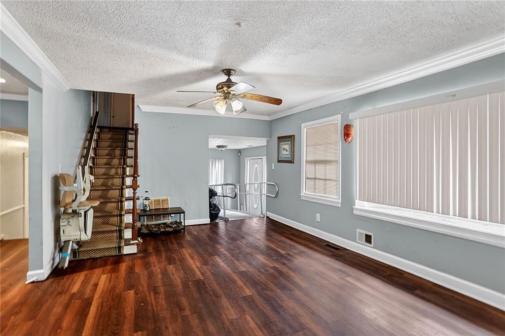 1781 Childress Dr SW Atlanta, GA 30311 - Thumbnail 4