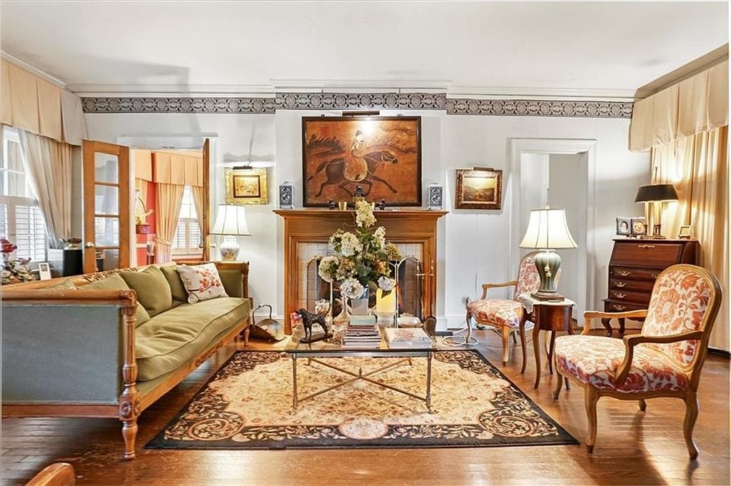 3061 Peachtree Dr NE Atlanta, GA 30305 - Thumbnail 4